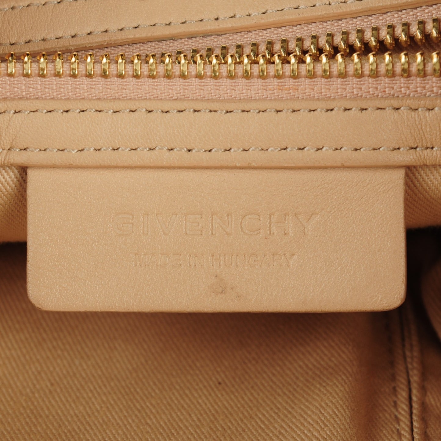Lambskin Tinhan Shopper Camel