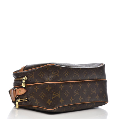 Louis Vuitton Monogram Reporter PM 4 of 11