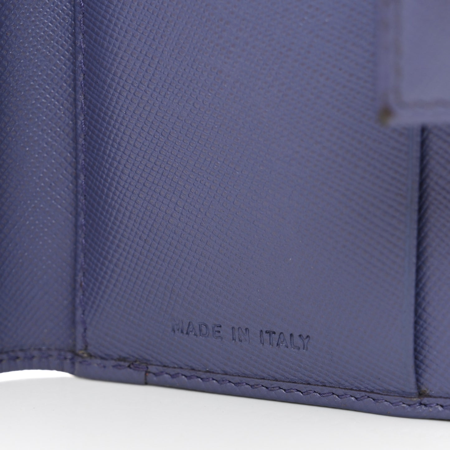 Saffiano Compact Flap Wallet Lilla