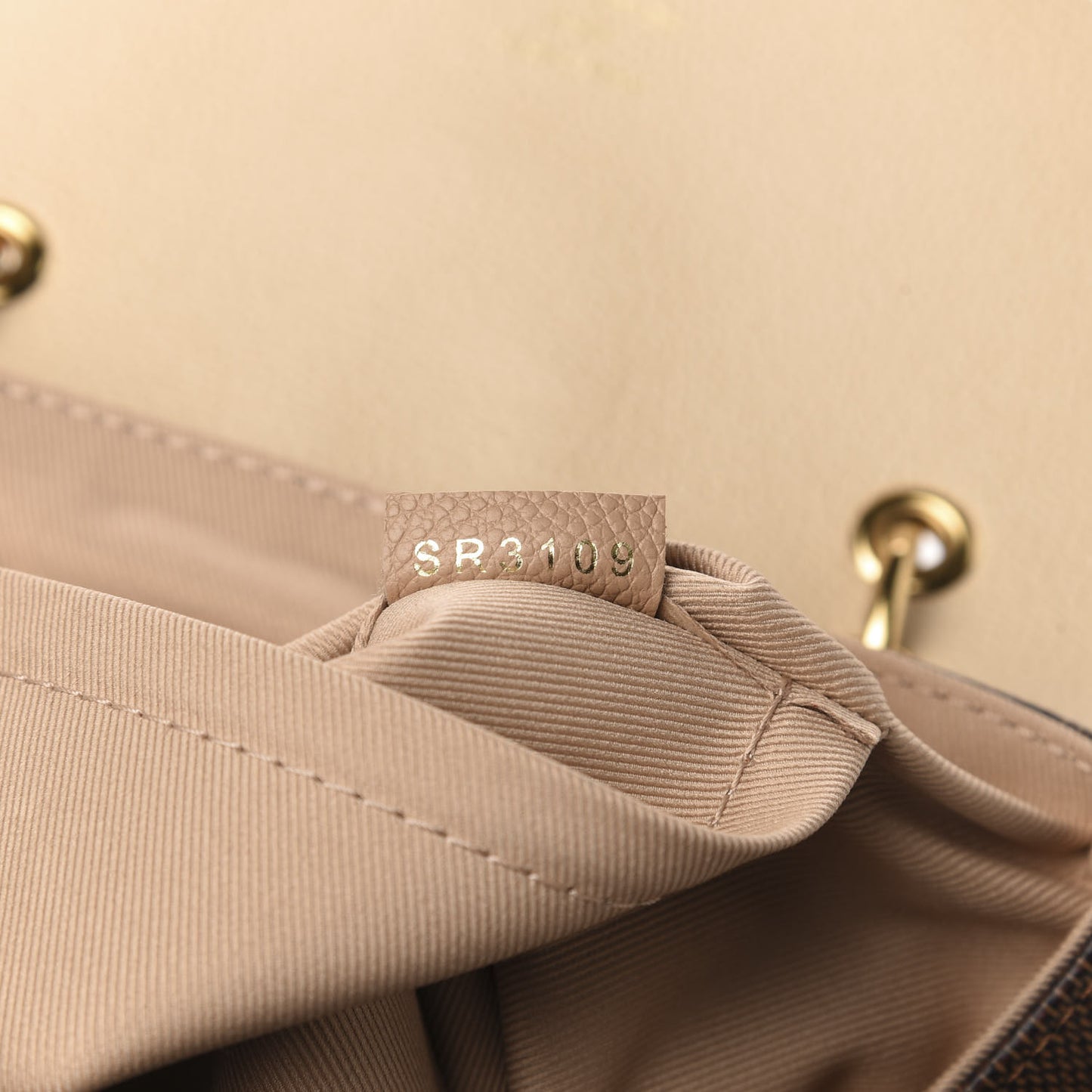 Damier Ebene Clapton Backpack Creme