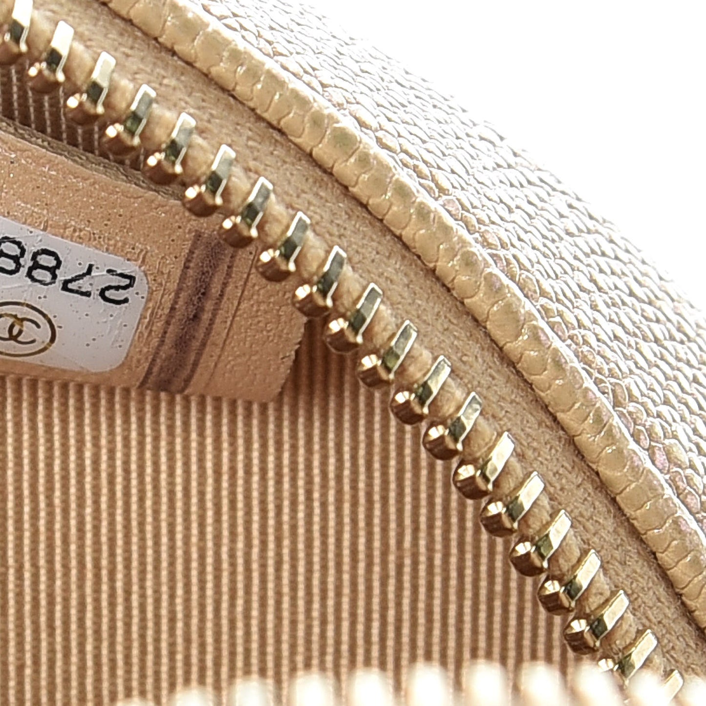 Iridescent Caviar Quilted Round Clutch With Chain Beige