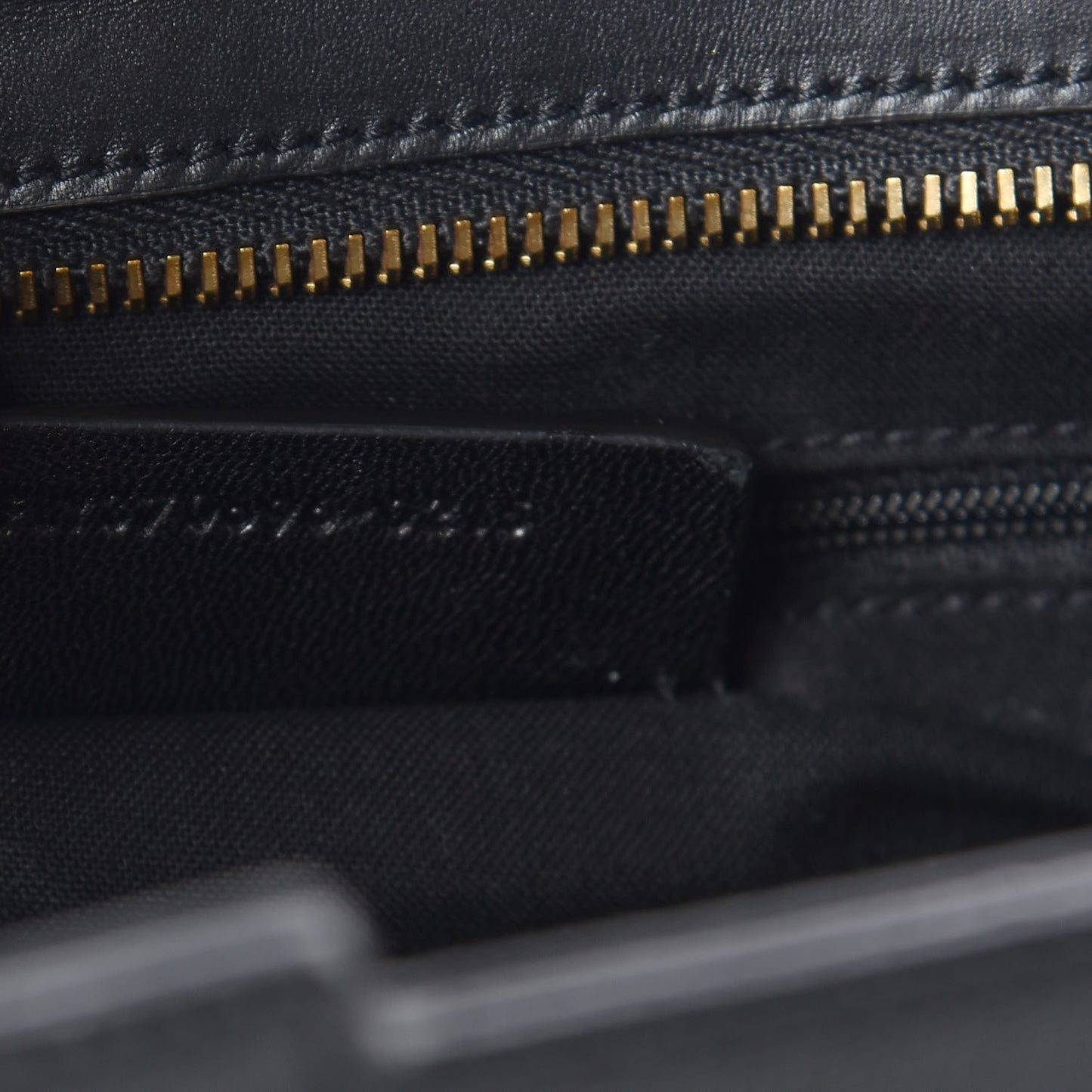 Textured Calfskin Medium Classic Y Cabas Black