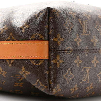 Louis Vuitton Monogram Vagabond Hobo 8 of 9