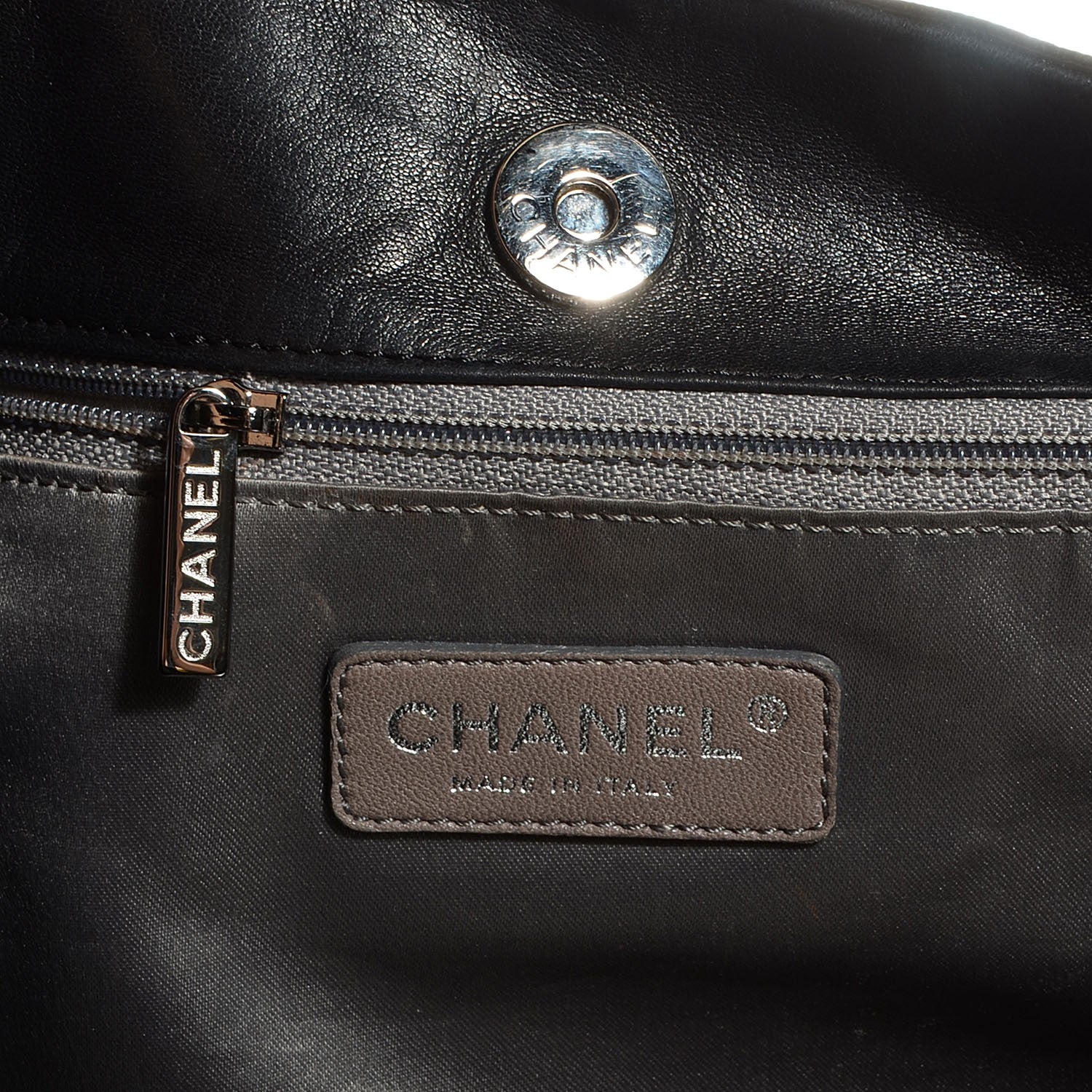 Chanel Patent Patchwork Large Brooklyn Tote Black 6 of 7