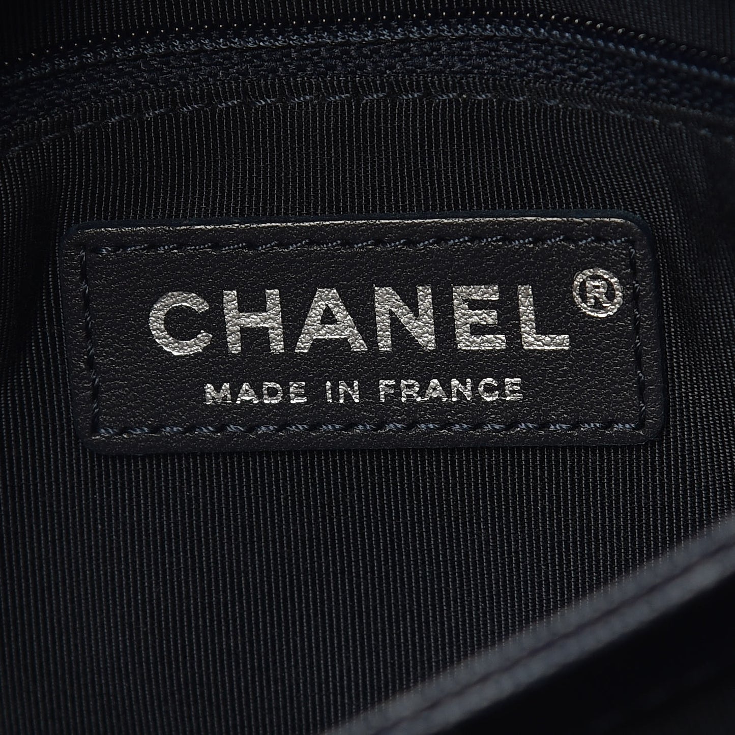 Caviar Quilted Medium Urban Companion Flap Navy