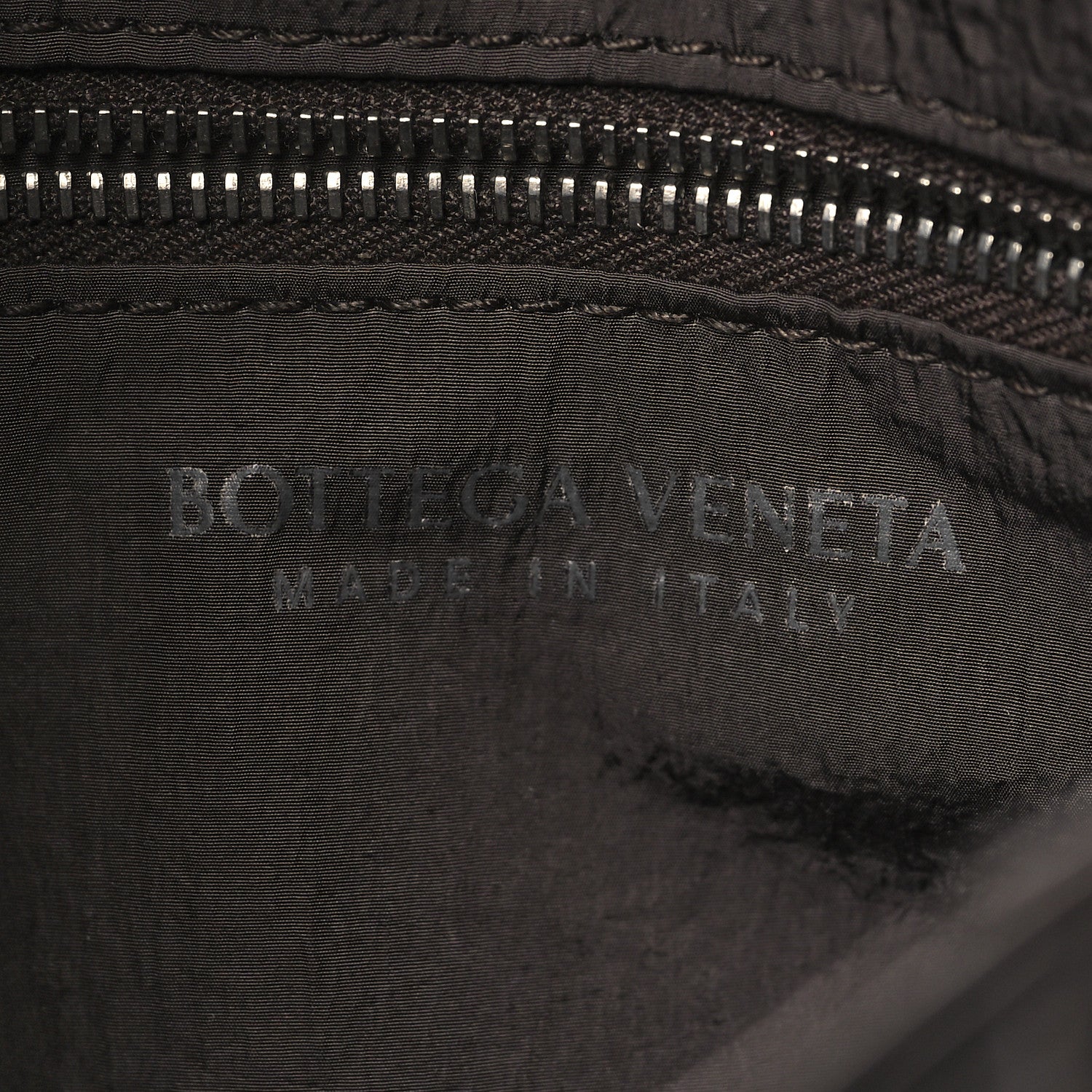 Bottega Veneta Paper Calfskin Maxi Intrecciato Cassette Crossbody Bag Fondant Bitter chocolate 6 of 10