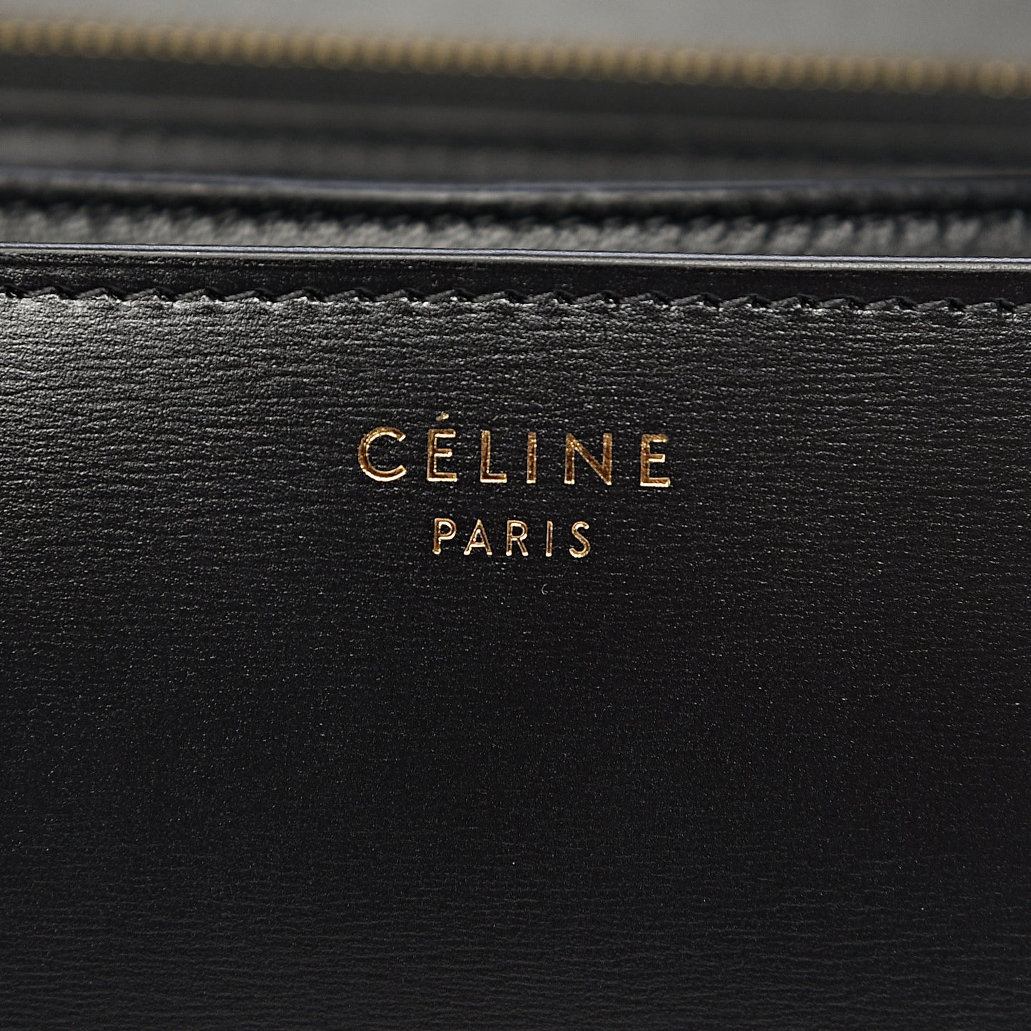 Box Calfskin Medium Classic Box Flap Bag Black