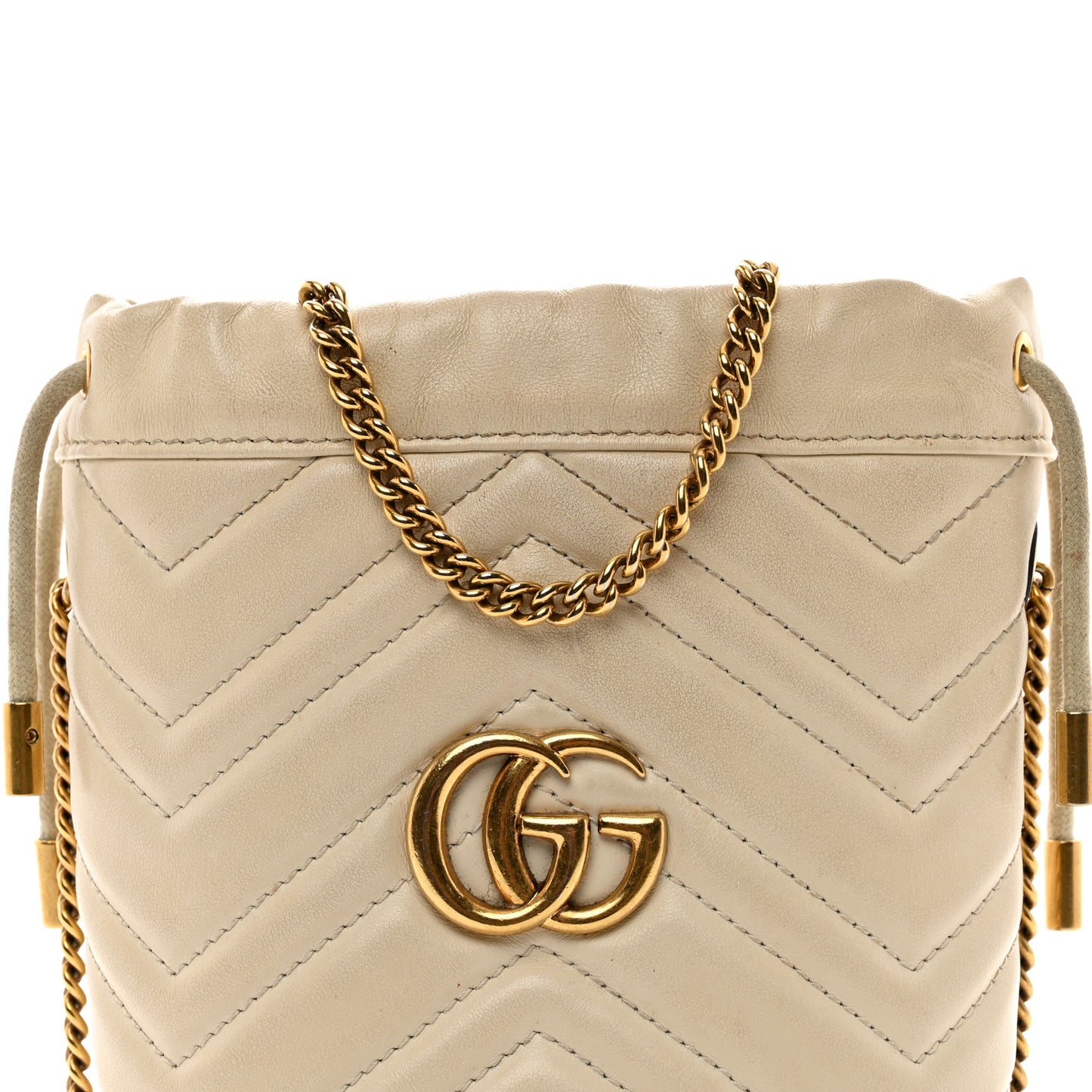 Calfskin Matelasse Mini GG Marmont 2.0 Bucket Bag White