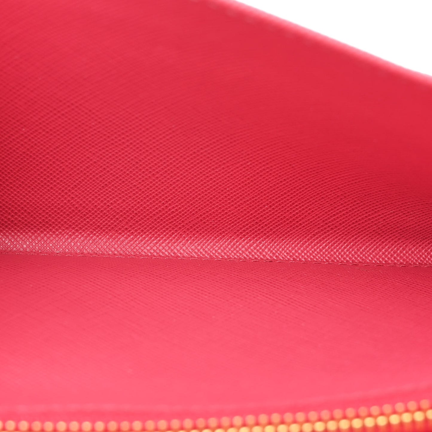 Saffiano Metal Oro Chain Wallet Peonia