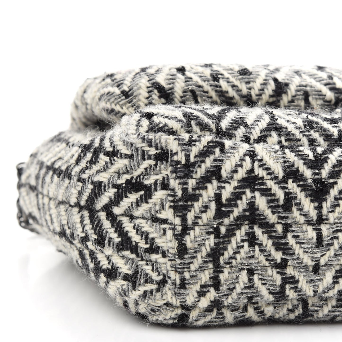 Tweed Puffy Horizontal Quilted Flap Black White