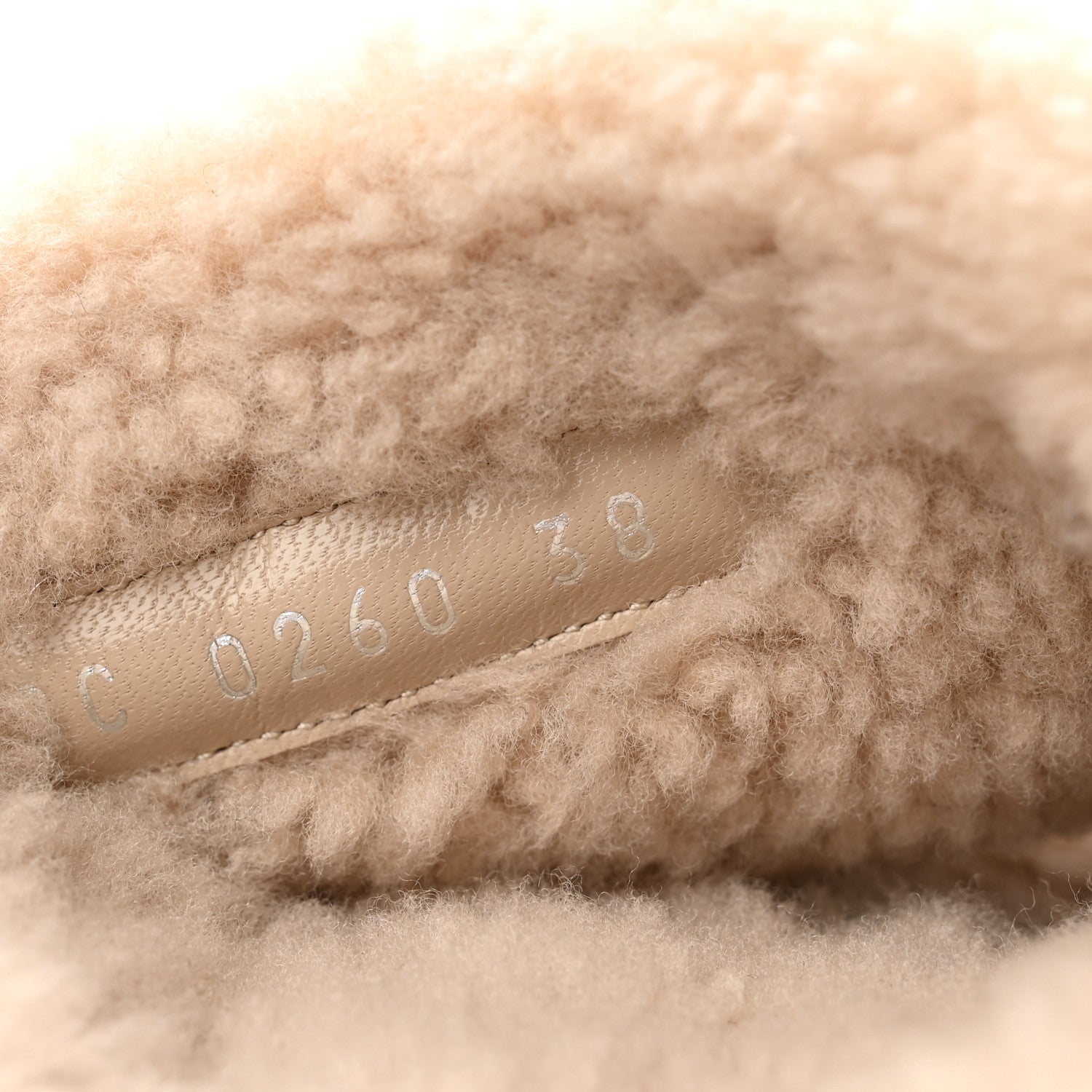 Louis Vuitton Shearling Bom Dia Flate Mules 38 Beige 6 of 9