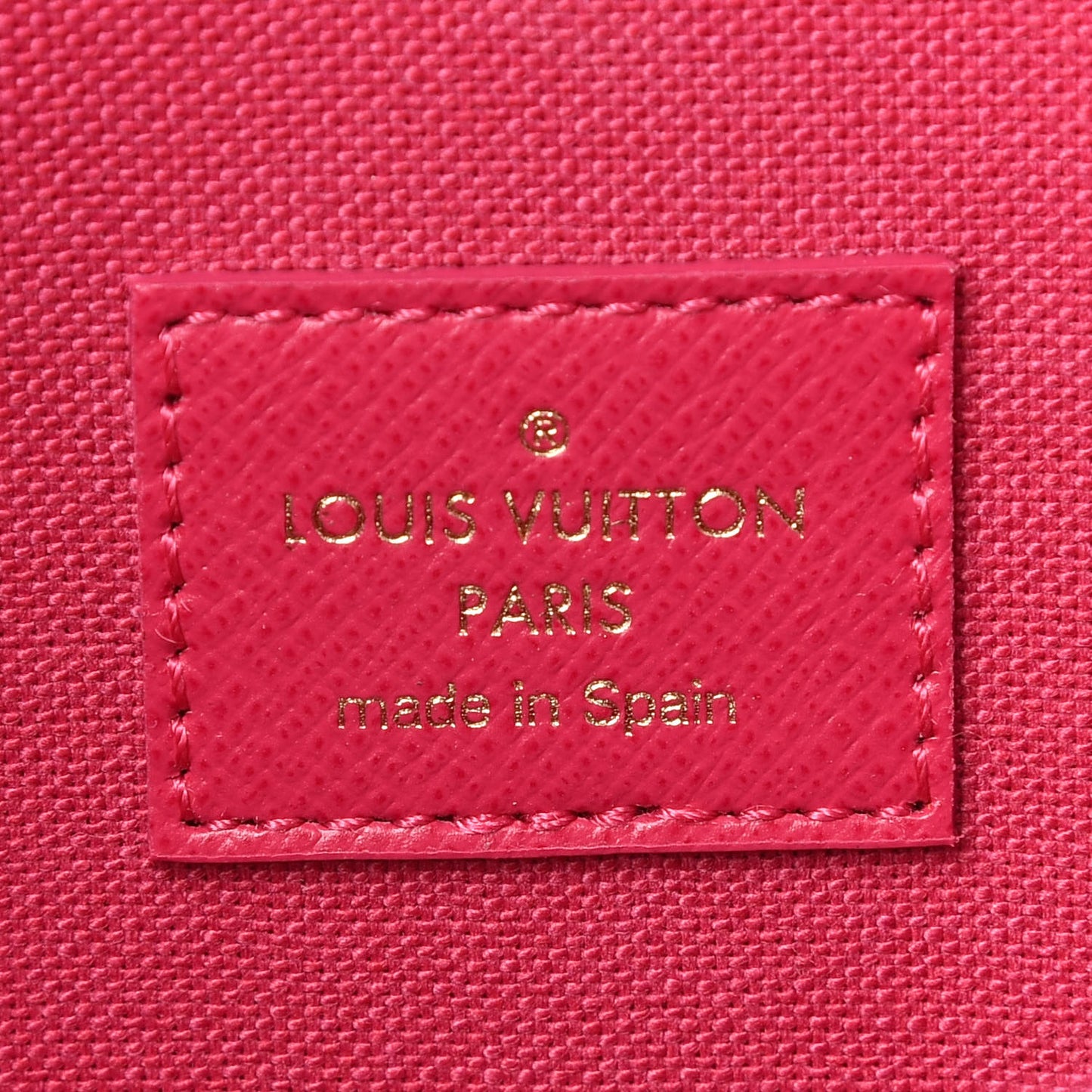 Monogram 2021 Christmas Animation Hollywood Pochette Felicie Chain Wallet Fuchsia