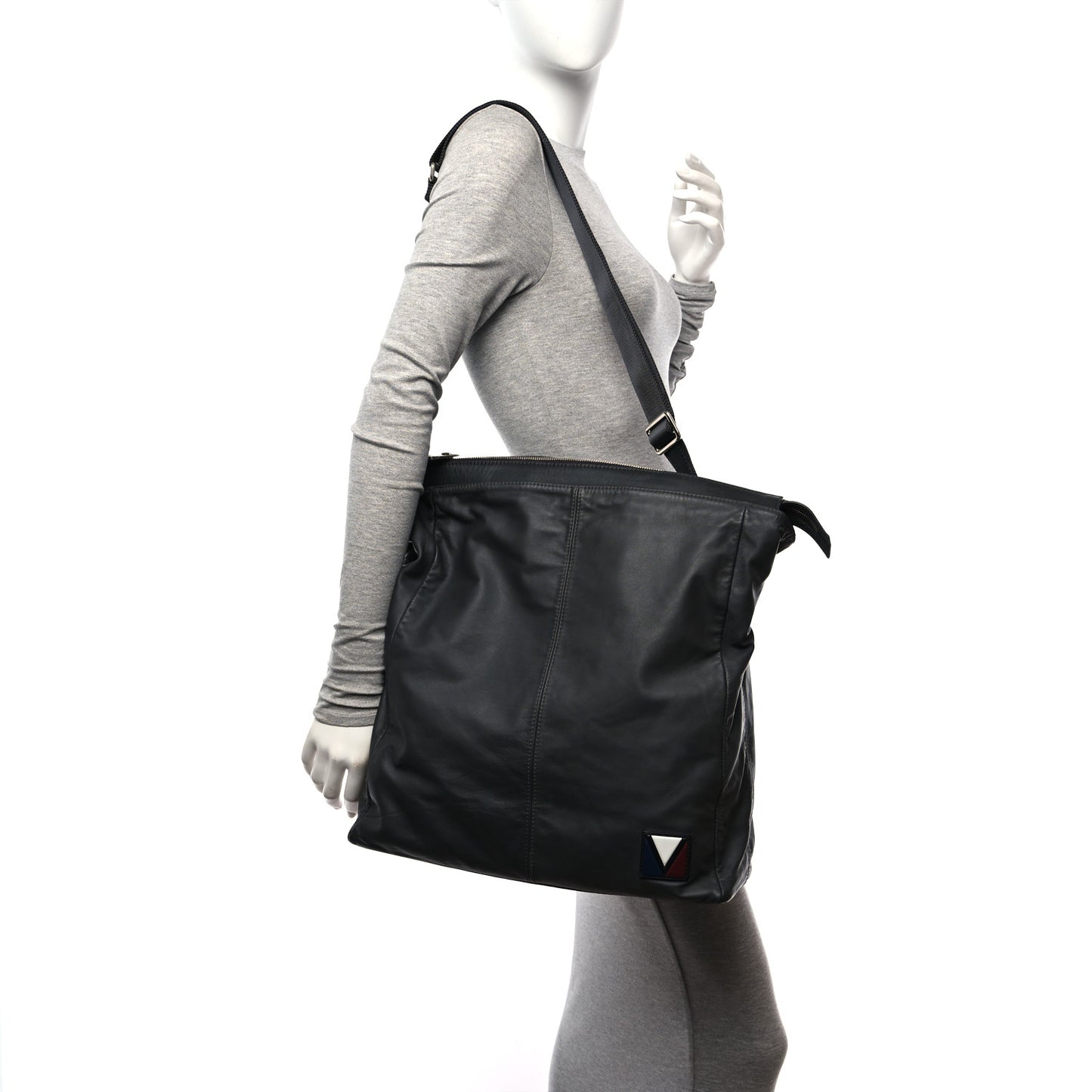 Calfskin Cross V Messenger Asphalt