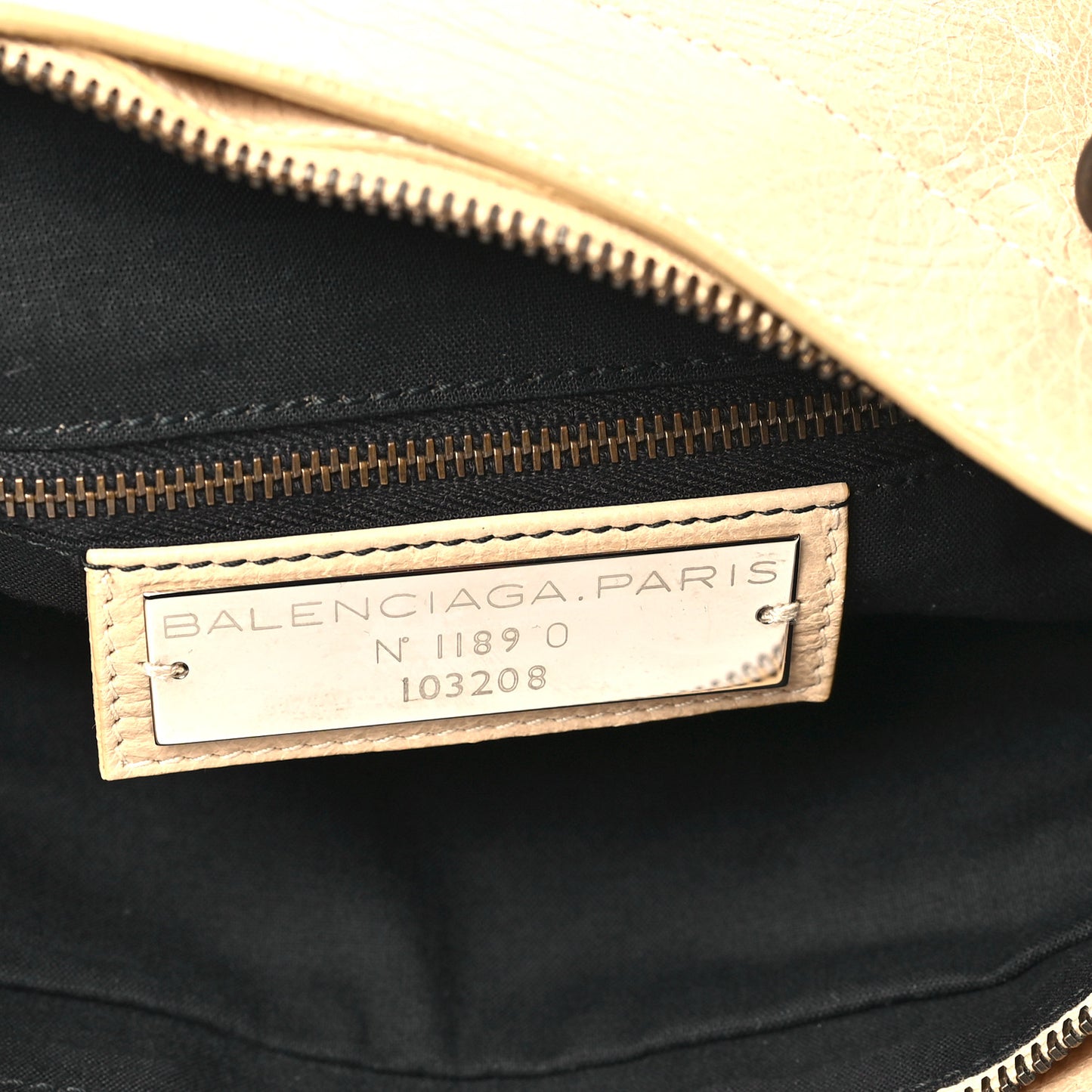 Agneau Classic Hardware First Sahara