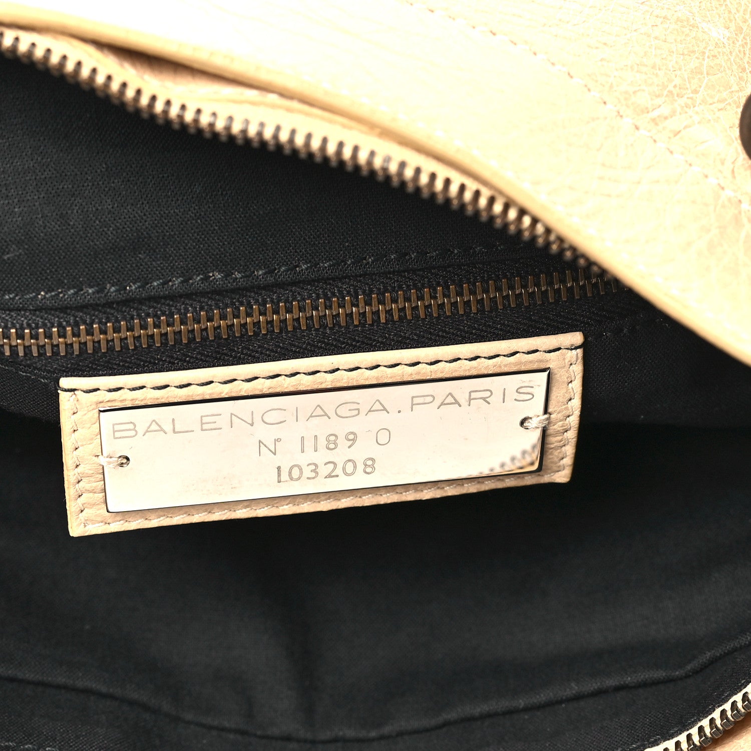Balenciaga Agneau Classic Hardware First Sahara 7 of 10