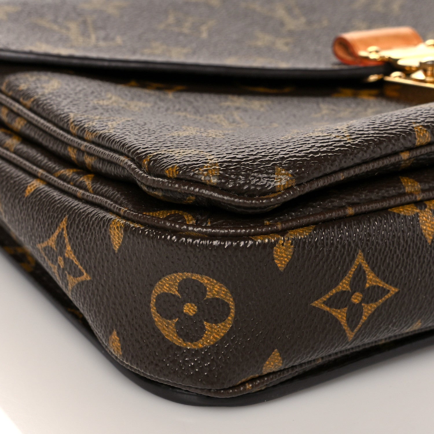 Louis Vuitton Monogram Pochette Metis 8 of 9