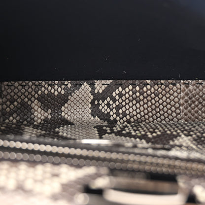 Fendi Cuoio Romano Snakeskin Selleria Medium Peekaboo Iconic Satchel Blue Notte 6 of 15