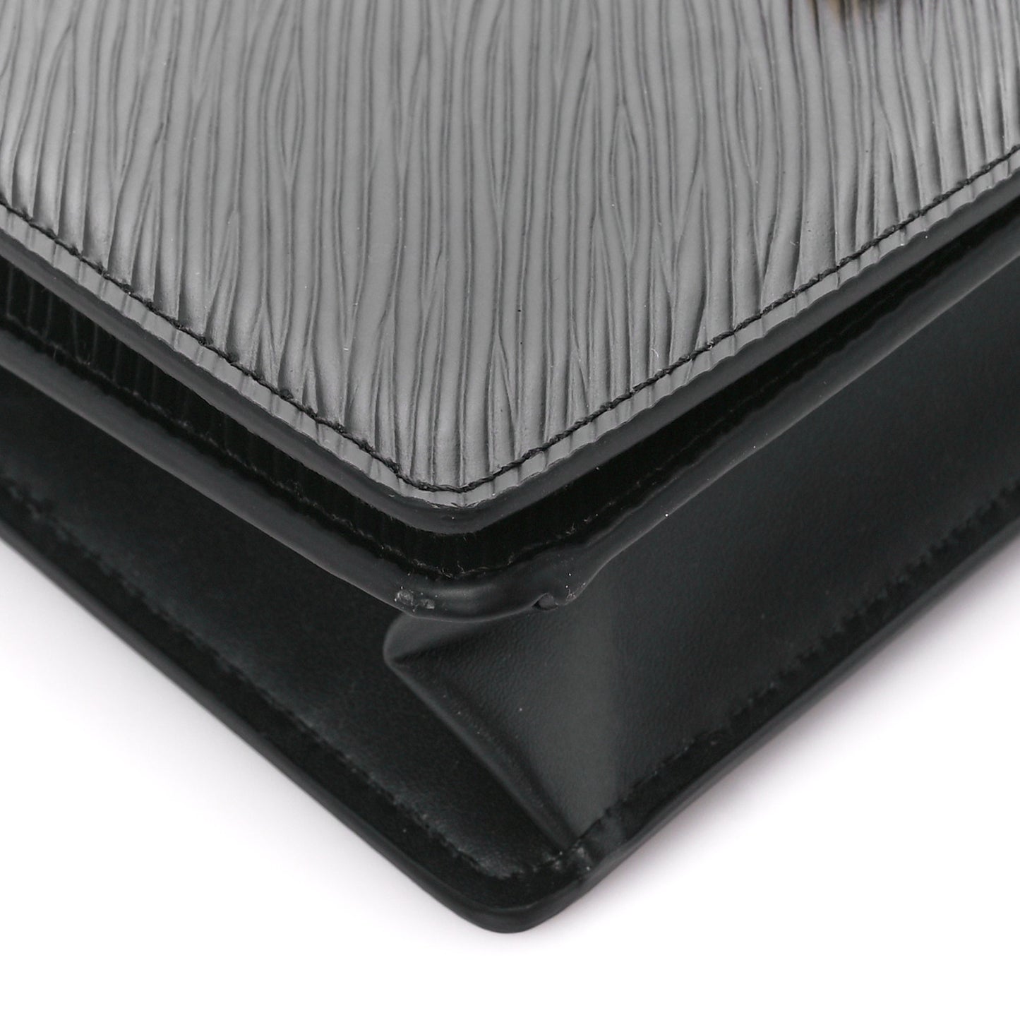 Epi Twist Belt Chain Wallet Black