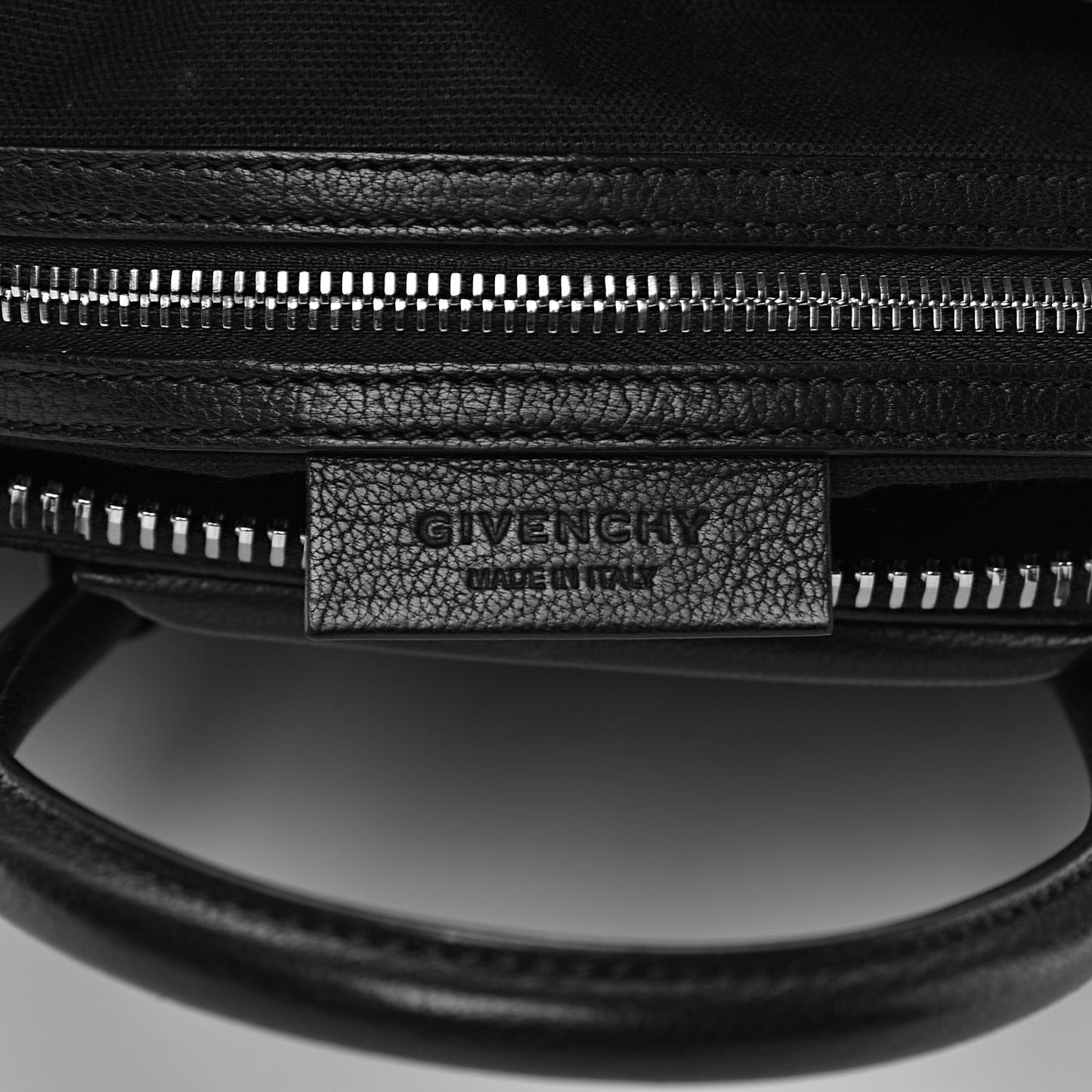 Sugar Goatskin Small Antigona Black