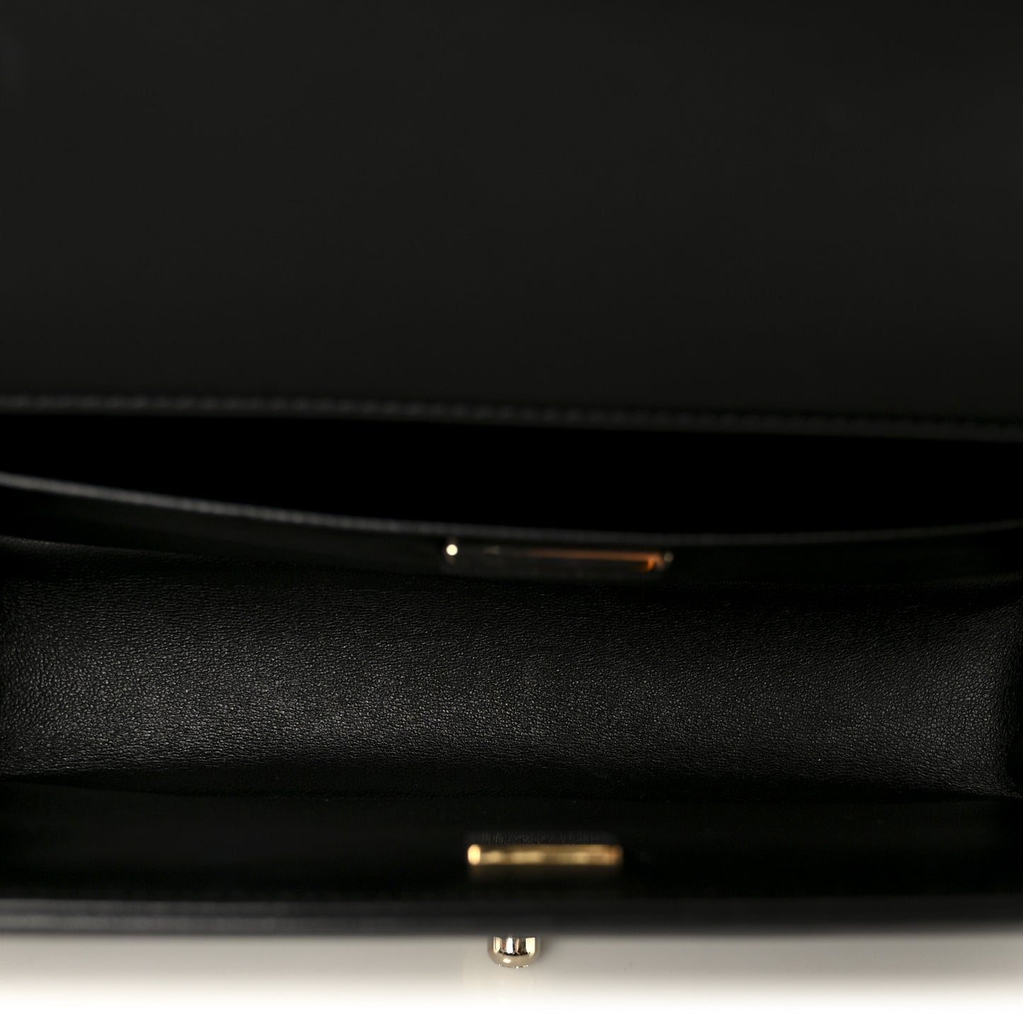 Calfskin Quilted Medium Chain Detail Boy Flap Black