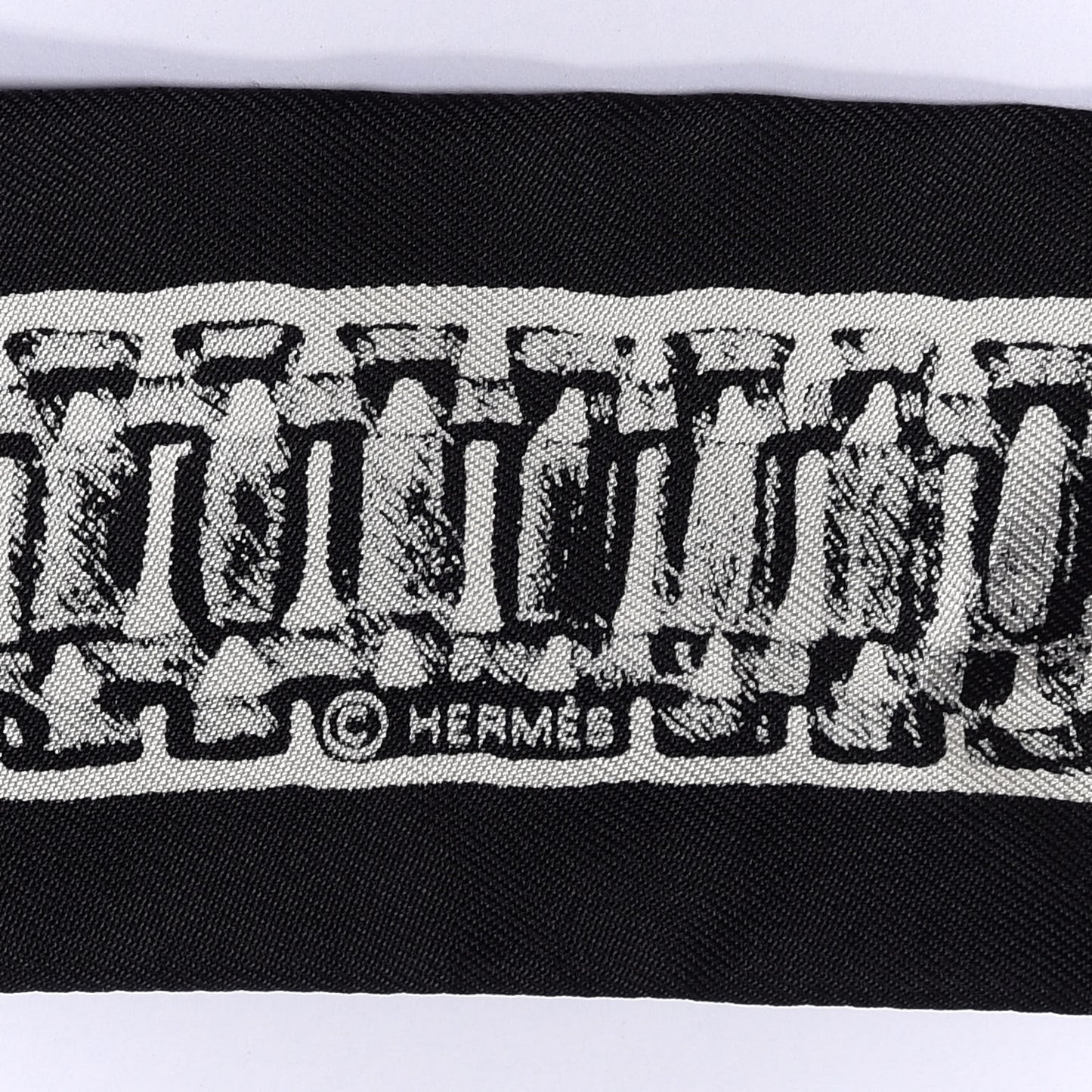 Silk Le Tresor De Medor Twilly Black White