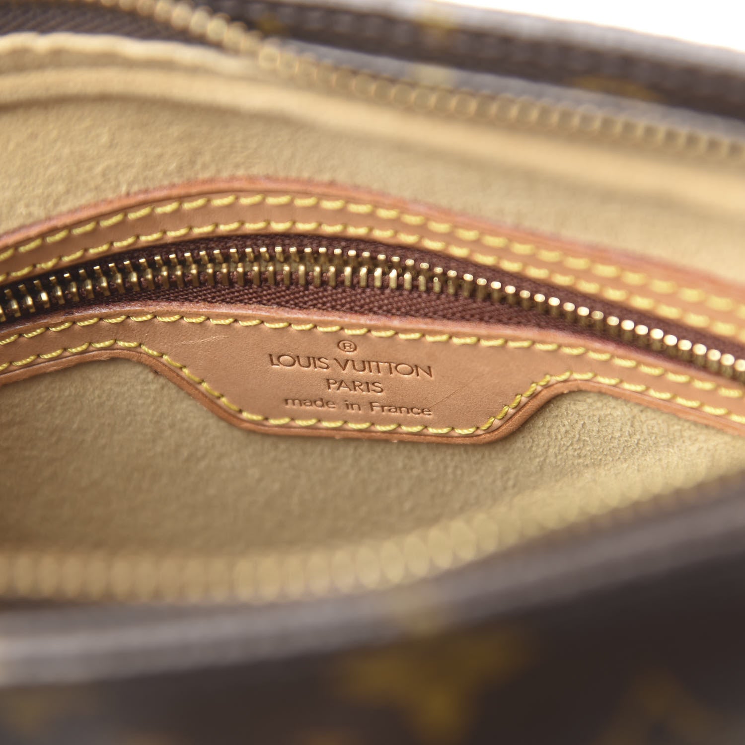 Louis Vuitton Monogram Looping MM 5 of 12