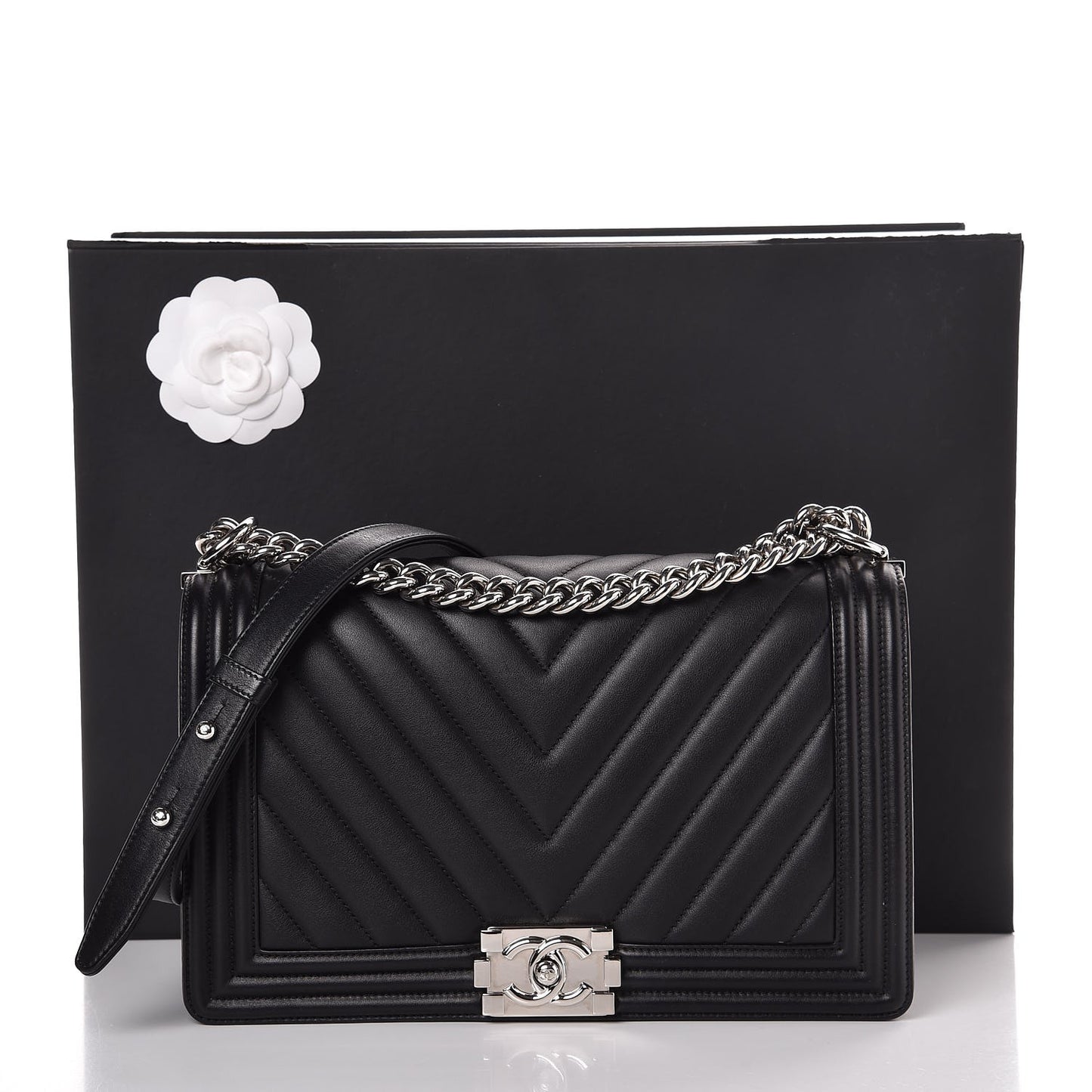Calfskin Chevron Quilted New Medium Boy Flap Black