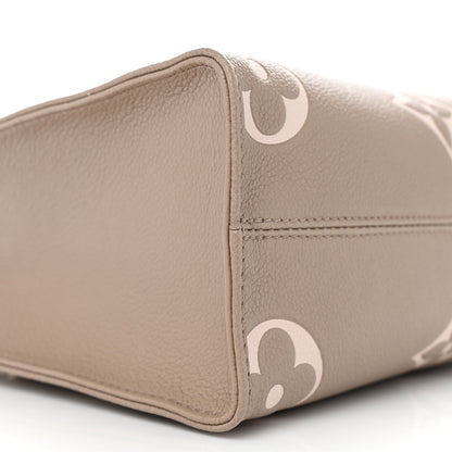 Louis Vuitton LOUIS VUITTON Empreinte Monogram Giant Onthego PM Tourterelle Crème 8 of 10