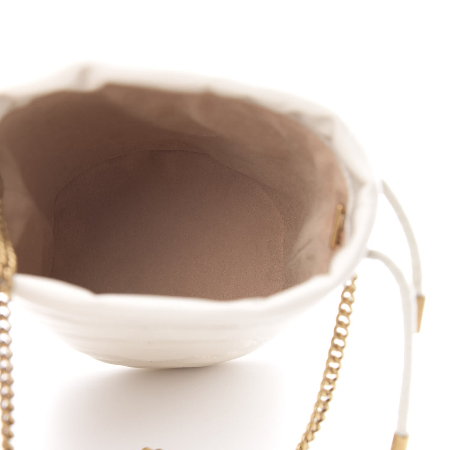 Calfskin Matelasse Mini GG Marmont 2.0 Bucket Bag White