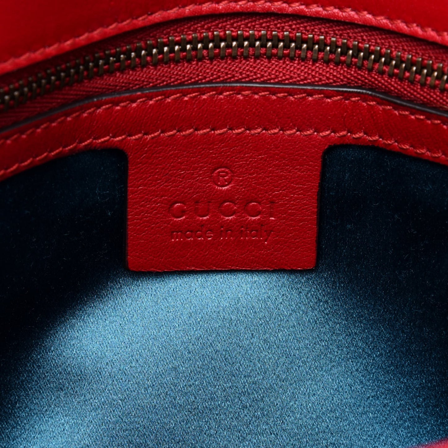 Velvet Matelasse Medium GG Marmont Shoulder Bag Hibiscus Red