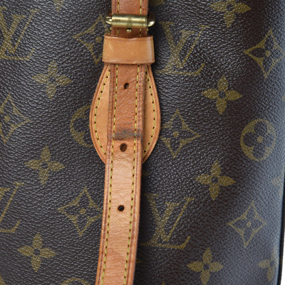 Louis Vuitton Monogram Petit Bucket 23 24 of 31