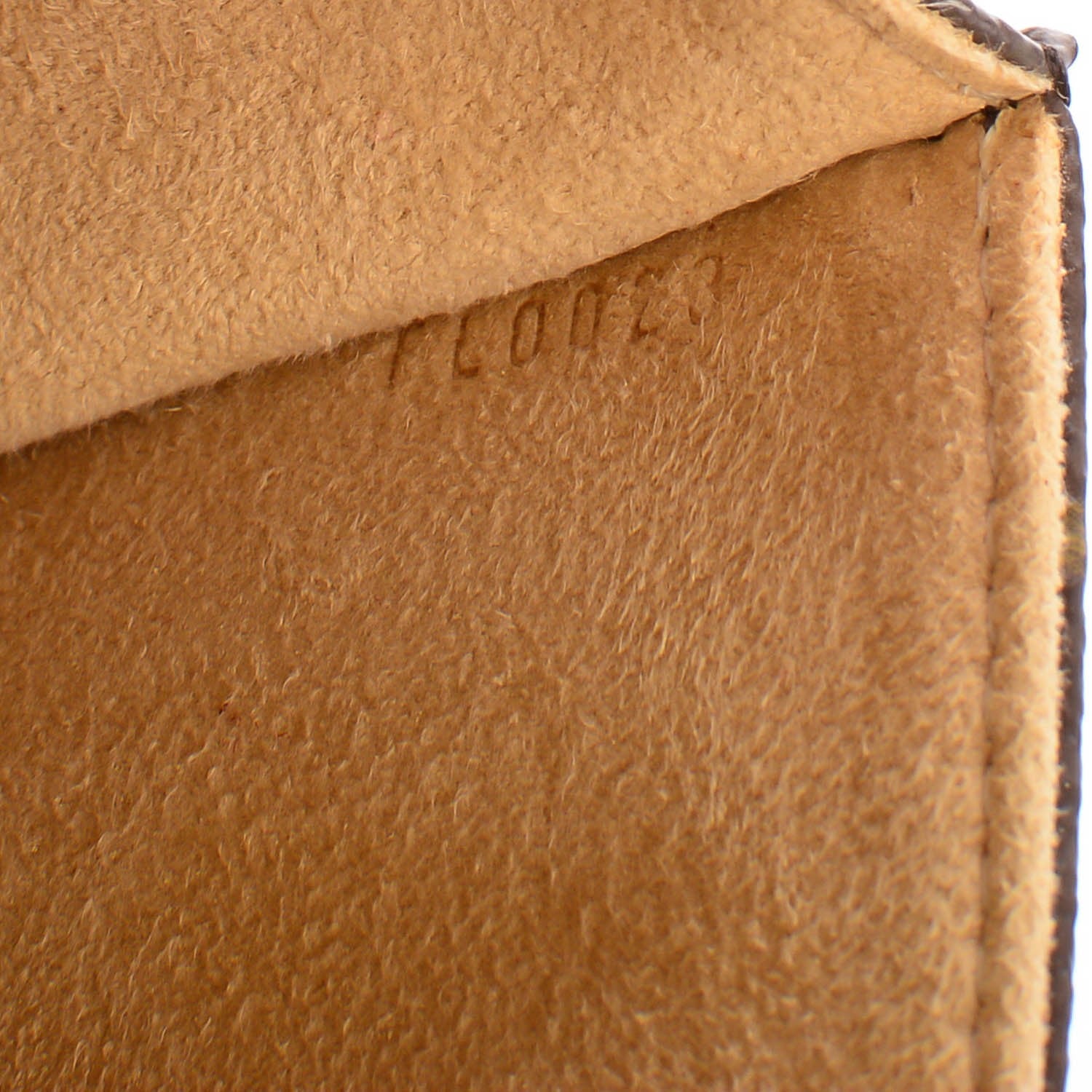 Louis Vuitton Monogram Pochette Florentine S 9 of 9