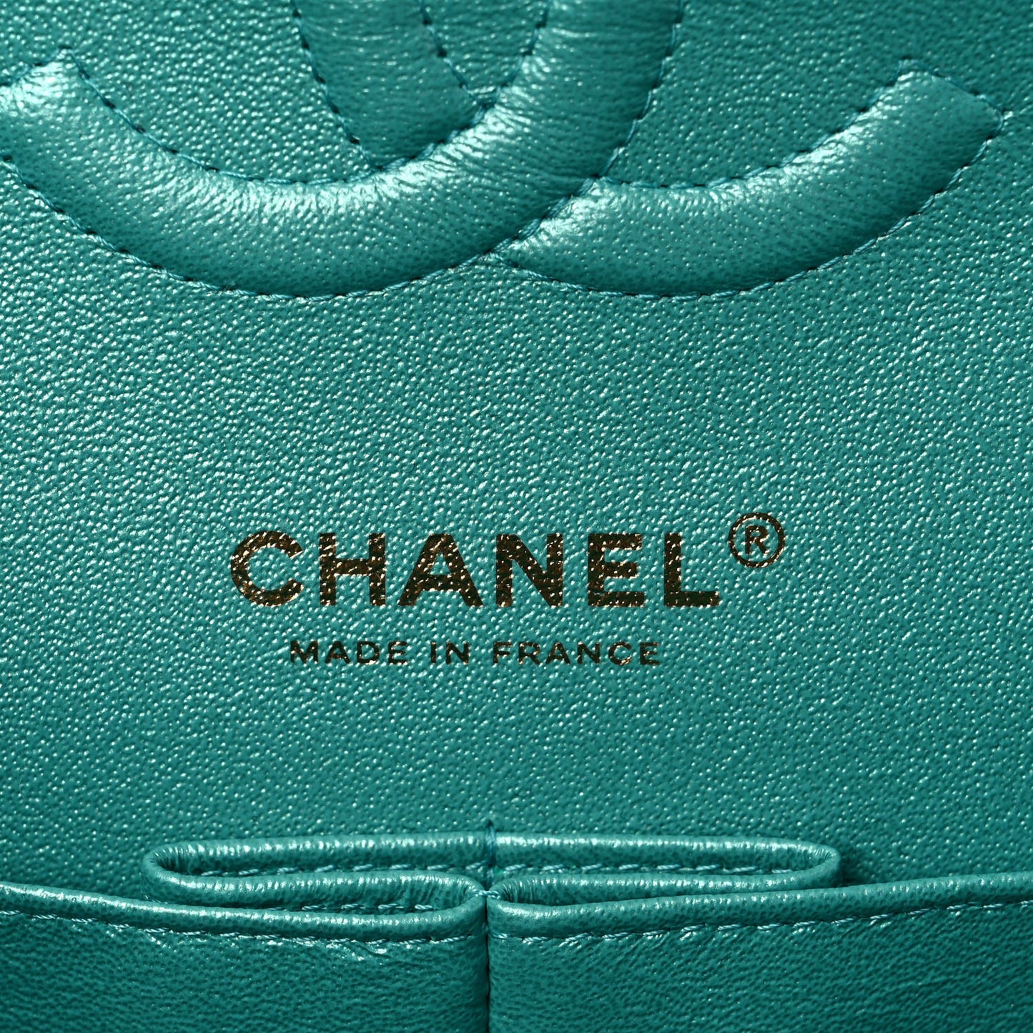 Iridescent Caviar Quilted Medium Double Flap Green