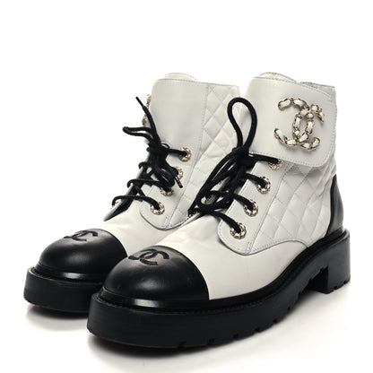Chanel Shiny Lambskin Quilted Lace Up Combat Boots 39.5 White Black 3 of 11