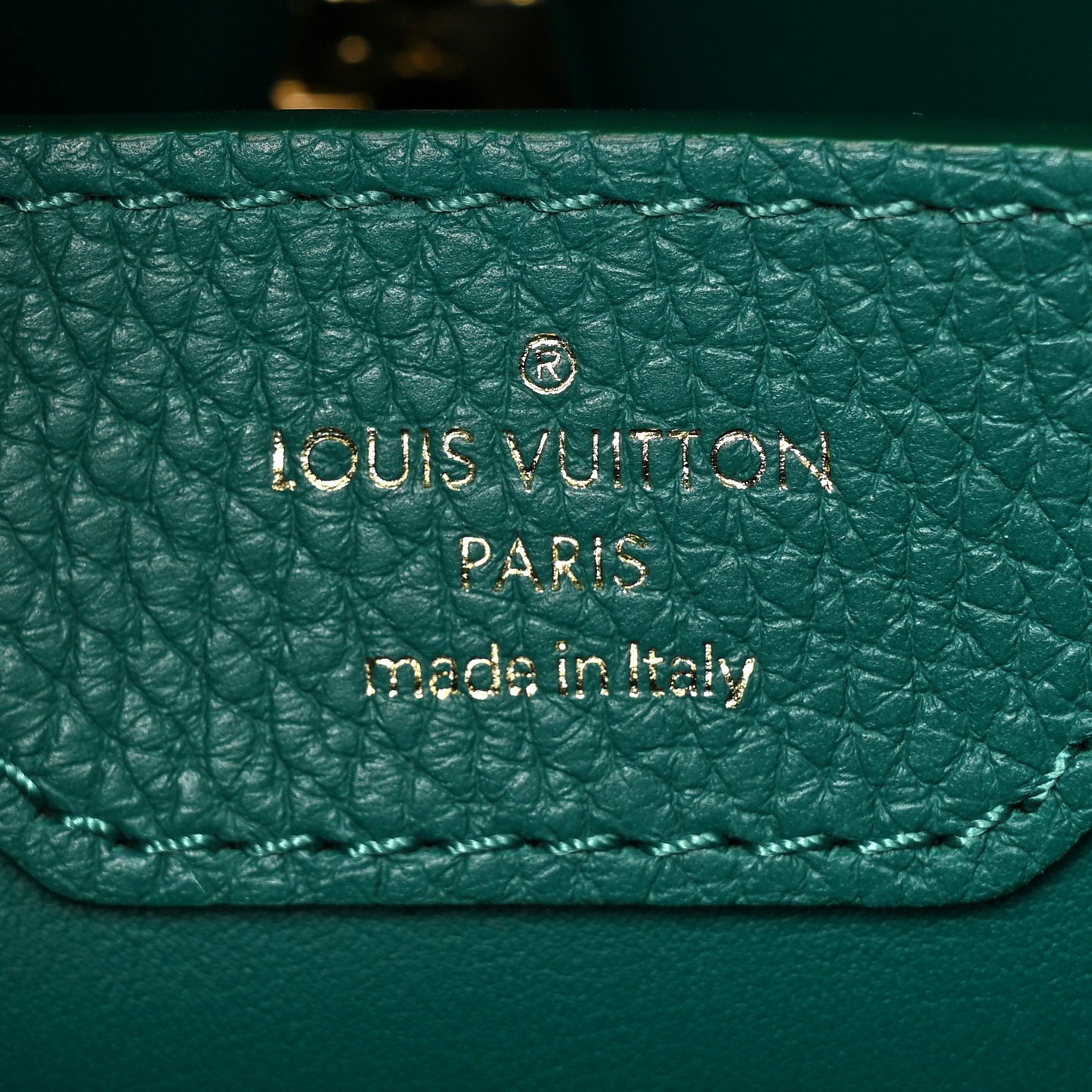 Taurillon Capucines BB Emerald
