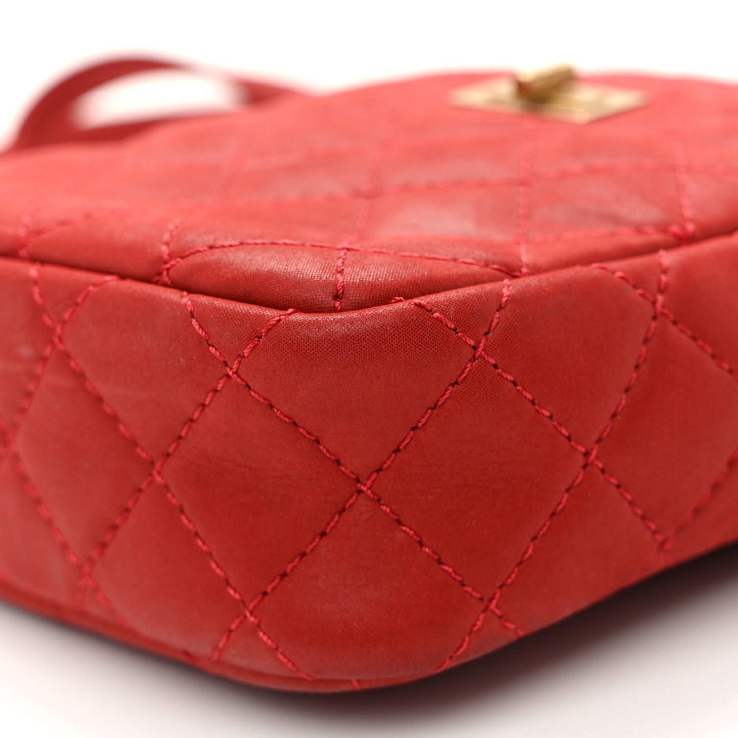 Iridescent Calfskin Quilted Reissue Camera Case Red