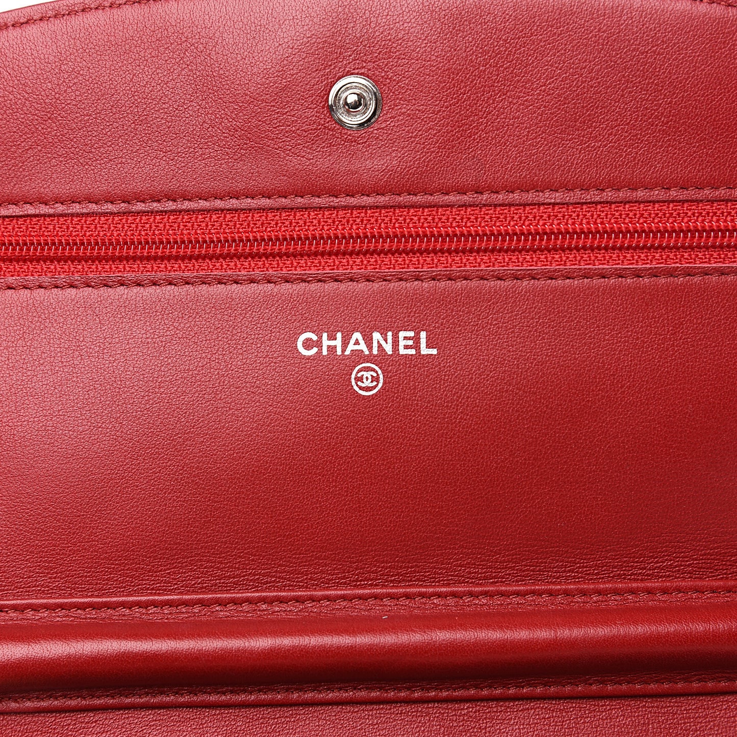 Patent Quilted Brilliant Wallet On Chain WOC Red