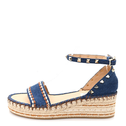 Valentino Garavani Denim Rockstud Ankle Strap Espadrille 55mm Wedge Sandals 38 Light Denim 1 of 9