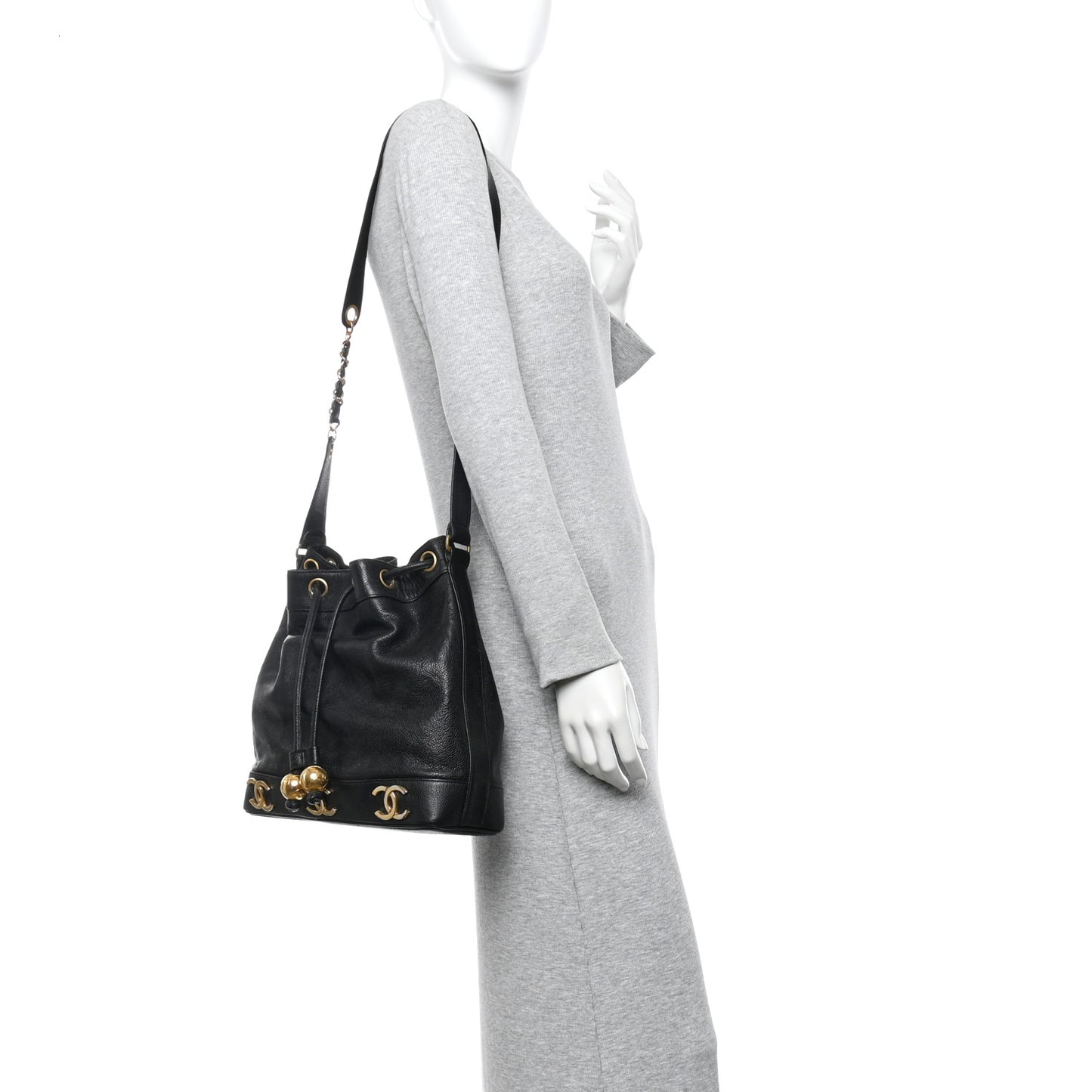 Caviar CC Drawstring Shoulder Bag Black