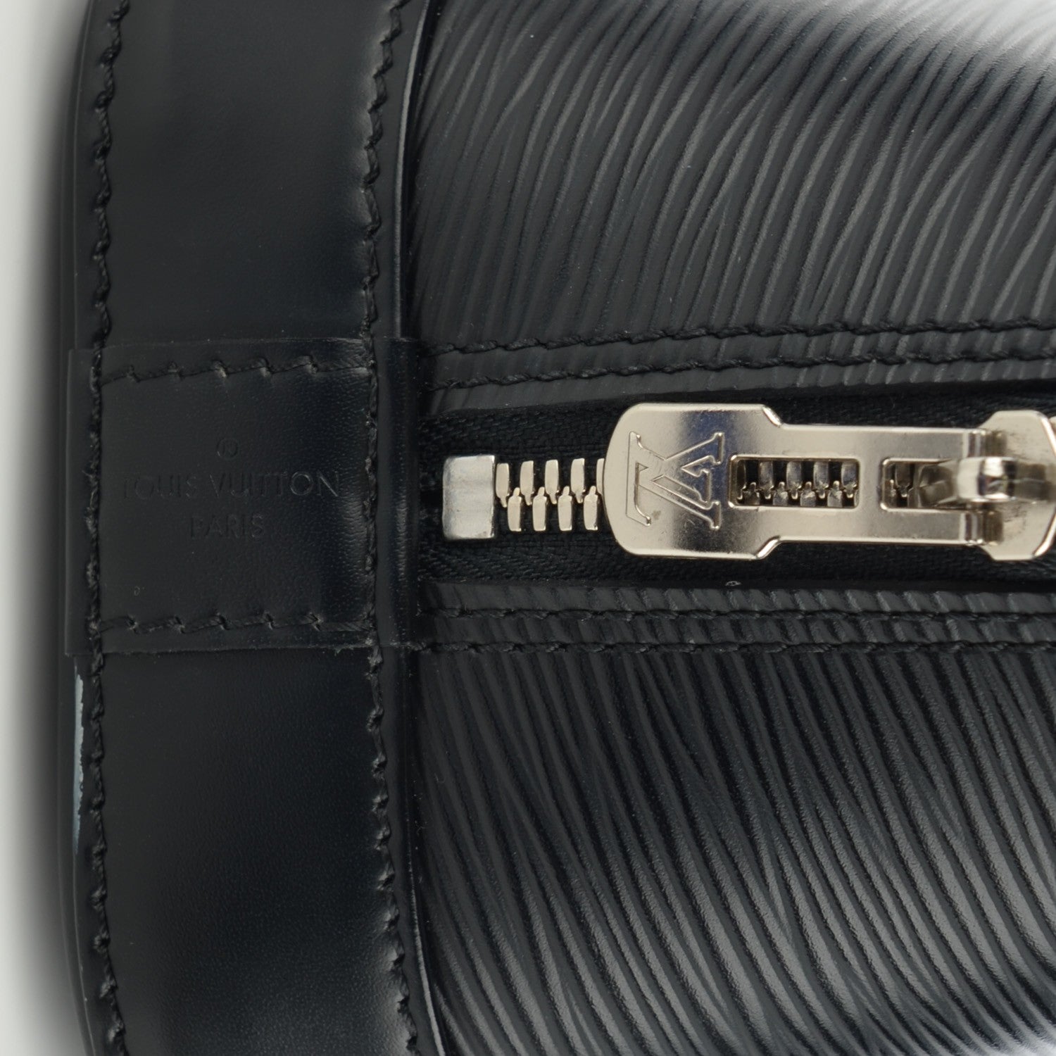 Louis Vuitton Epi Alma BB Black 7 of 7