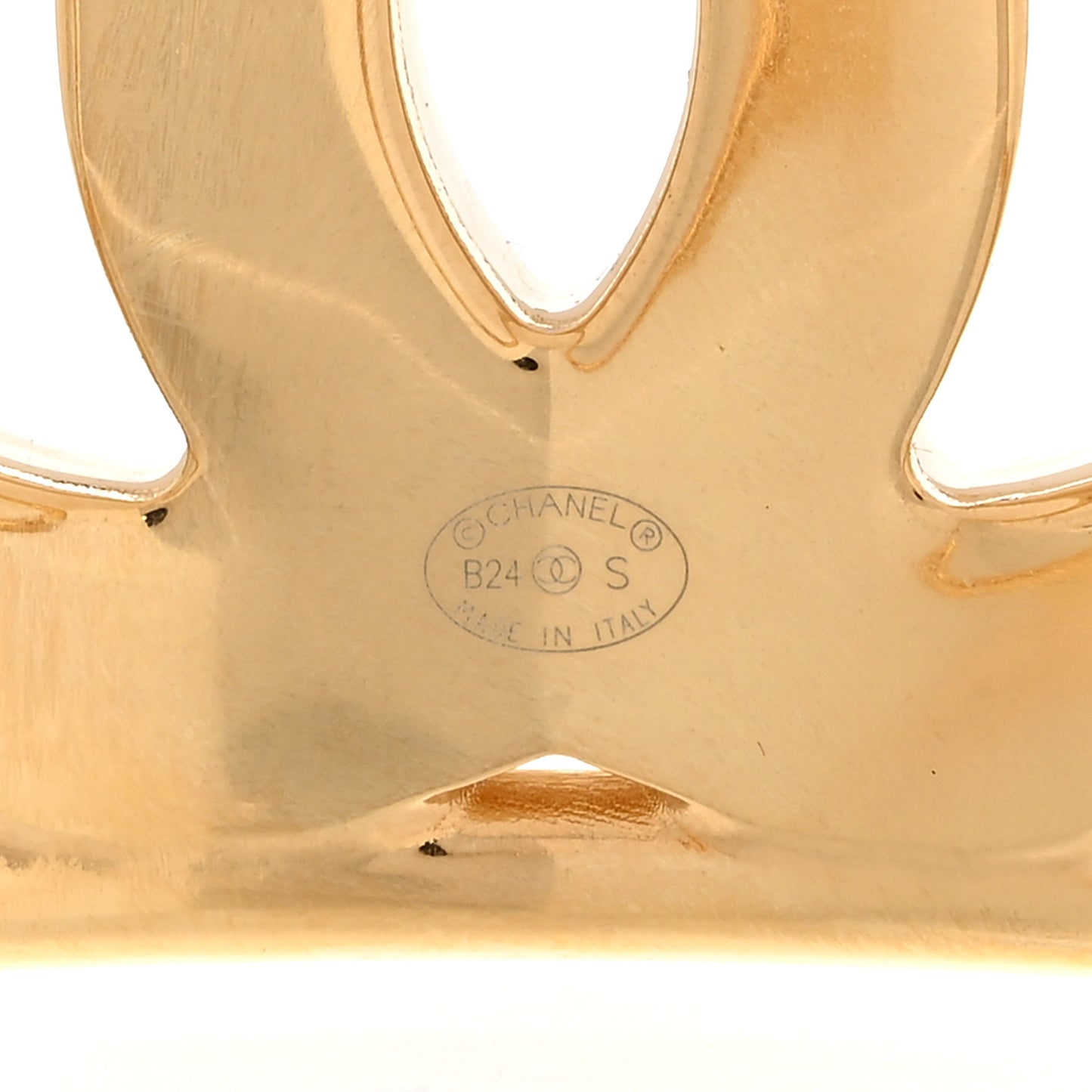 Metal Resin CC Cuff Gold White