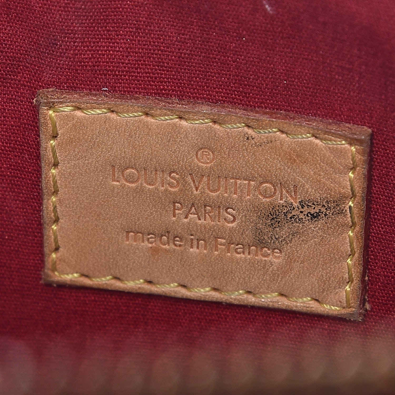 Louis Vuitton Vernis Alma GM Pomme D'Amour 8 of 17