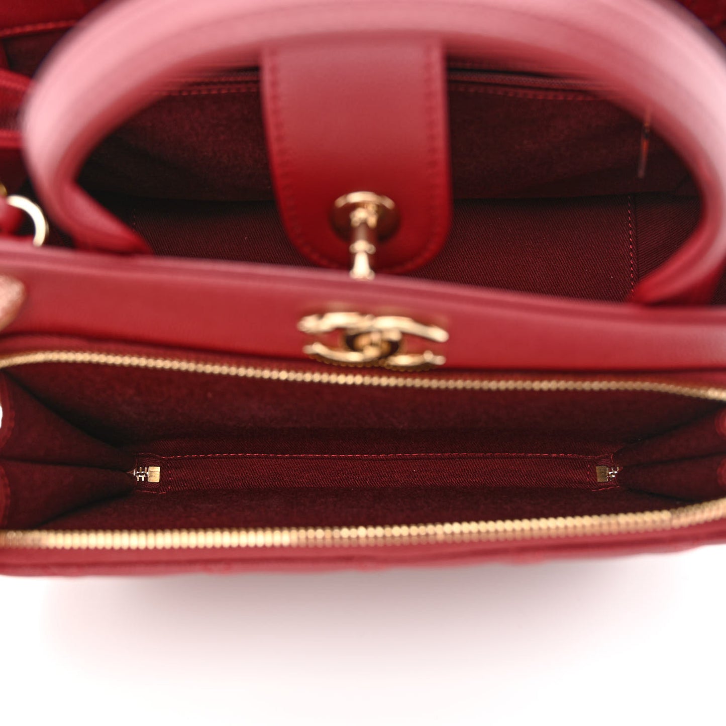 Caviar Quilted Small Business Affinity Shopping Bag Red
