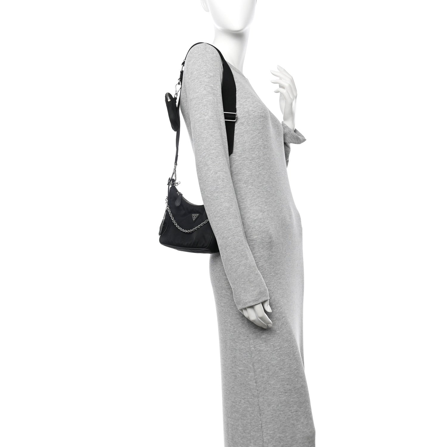 Prada Nylon Re-Edition 2005 Shoulder Bag Black 2 of 11