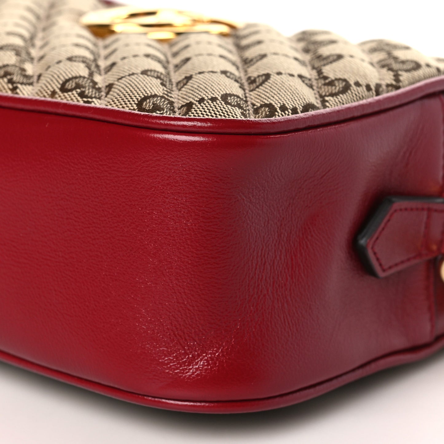 Monogram Azalea Calfskin Matelasse Diagonal Small GG Marmont Chain Shoulder Bag Beige Ebony New Cherry Red