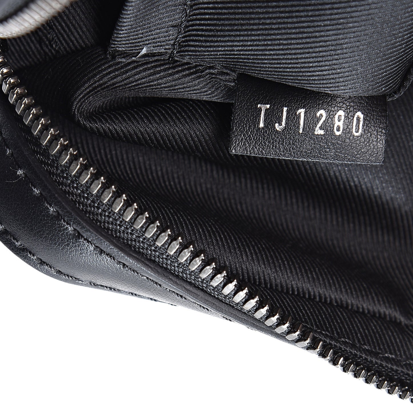 Reverse Monogram Eclipse Trio Messenger