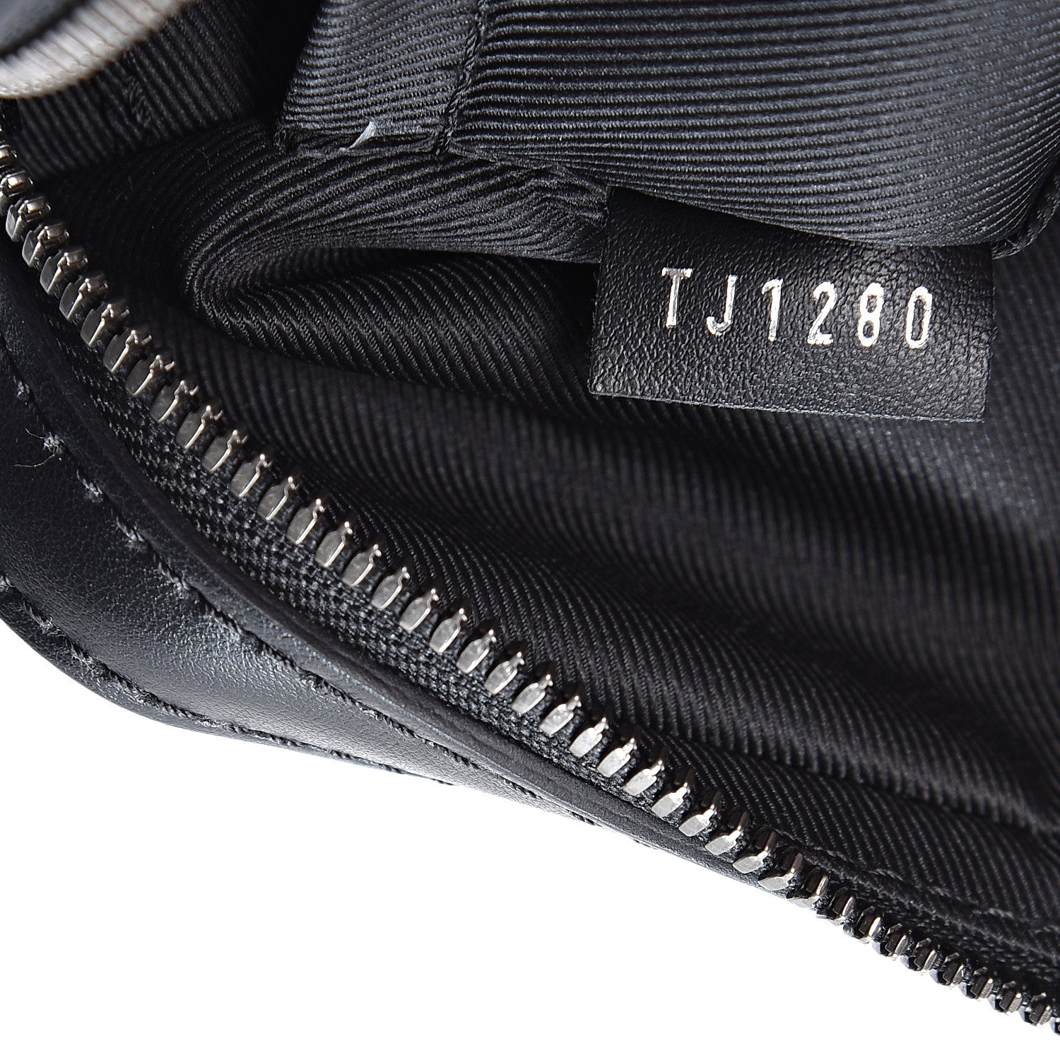 Louis Vuitton Reverse Monogram Eclipse Trio Messenger 6 of 11
