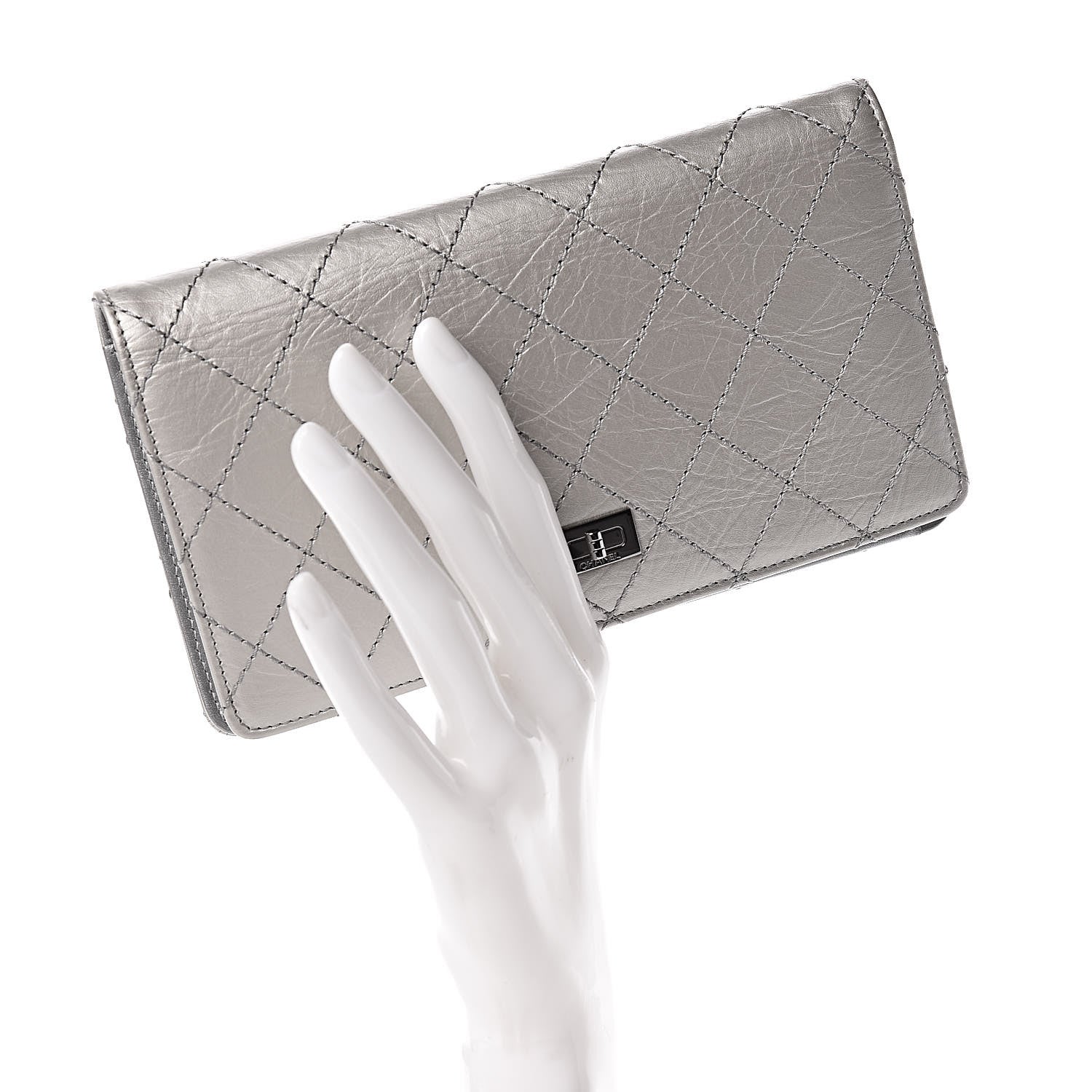 Chanel Metallic Aged Calfskin Stitched Reissue Yen Wallet Silver 2 of 8