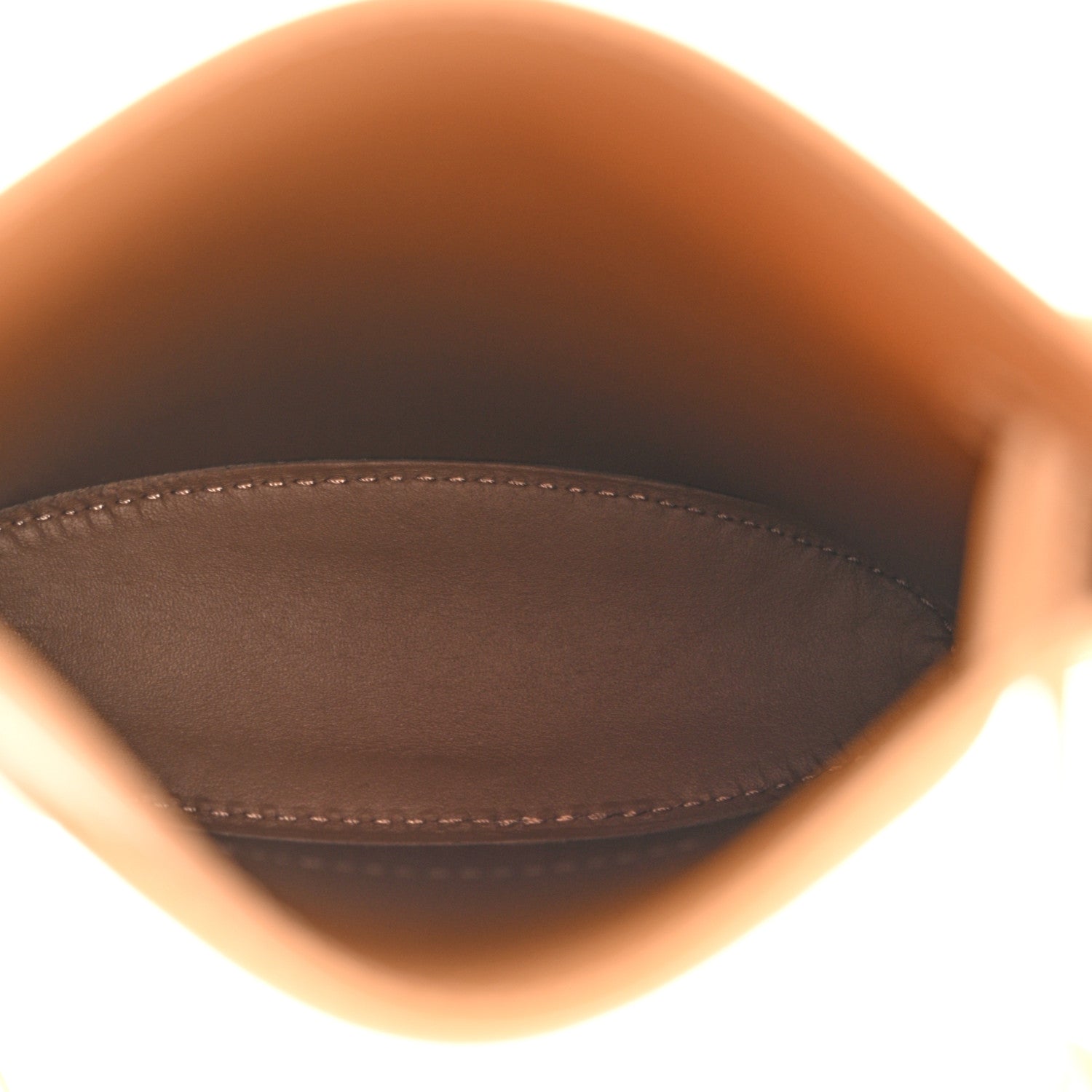 Loewe Classic Smooth Calfskin Pebble Dice Pocket Warm Desert 4 of 10