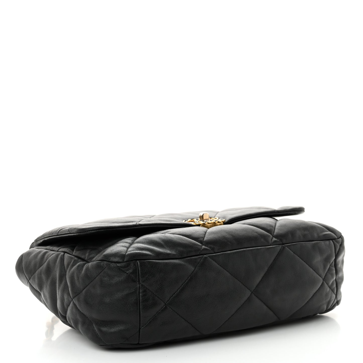 Lambskin Quilted Maxi Chanel 19 Flap Black